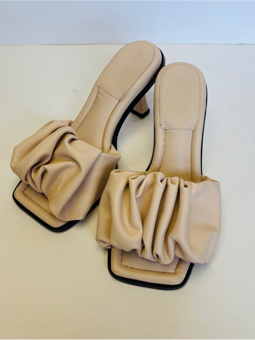 Circus by Sam Edelman Beige Ruched Open Toe Leather Slide Sandals Womens 6.5